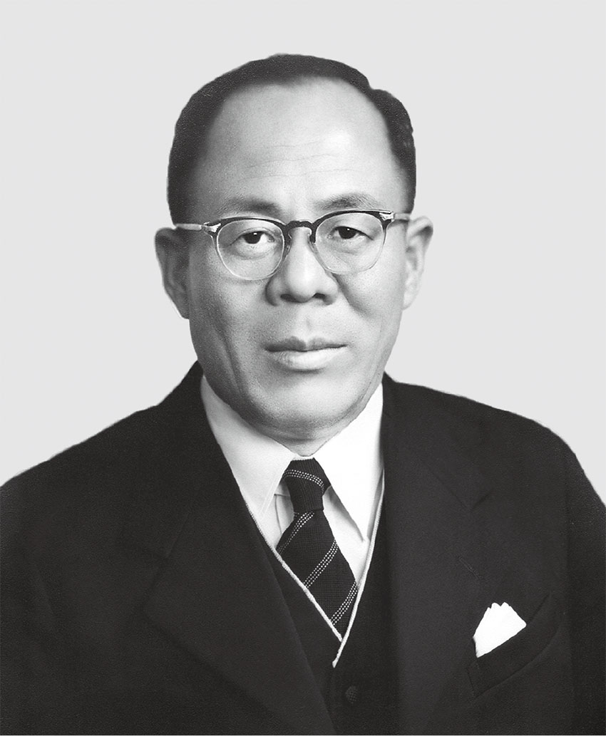 山本 春一